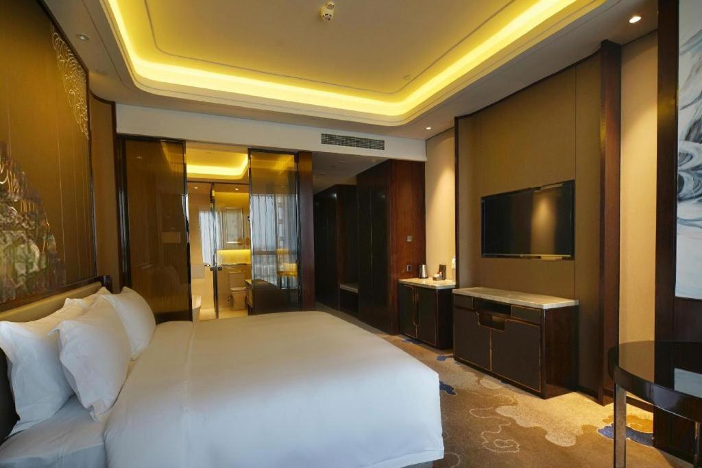 Beijing Grand Skylight International Hotel Exterior photo