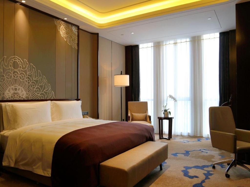 Beijing Grand Skylight International Hotel Exterior photo