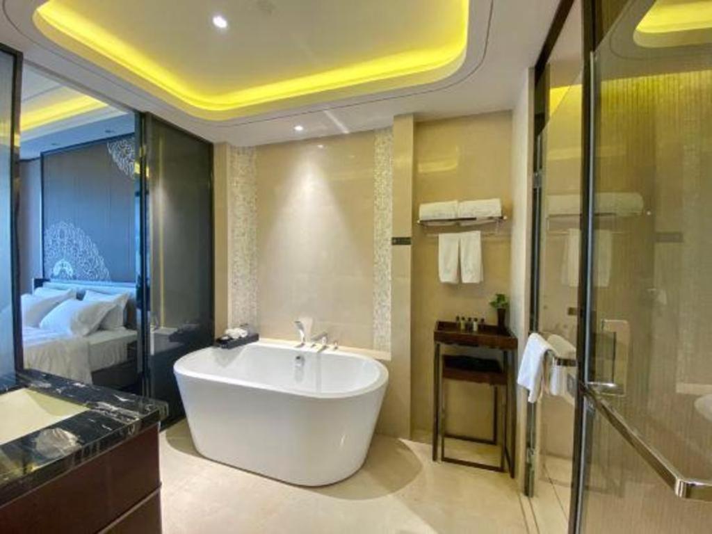 Beijing Grand Skylight International Hotel Exterior photo