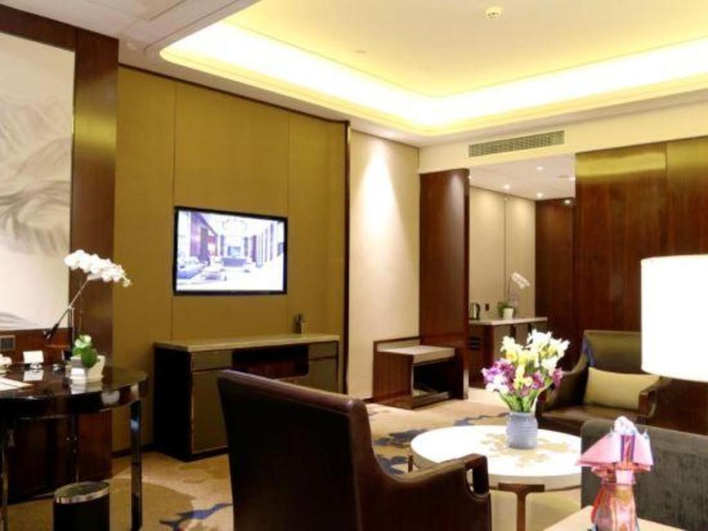 Beijing Grand Skylight International Hotel Exterior photo