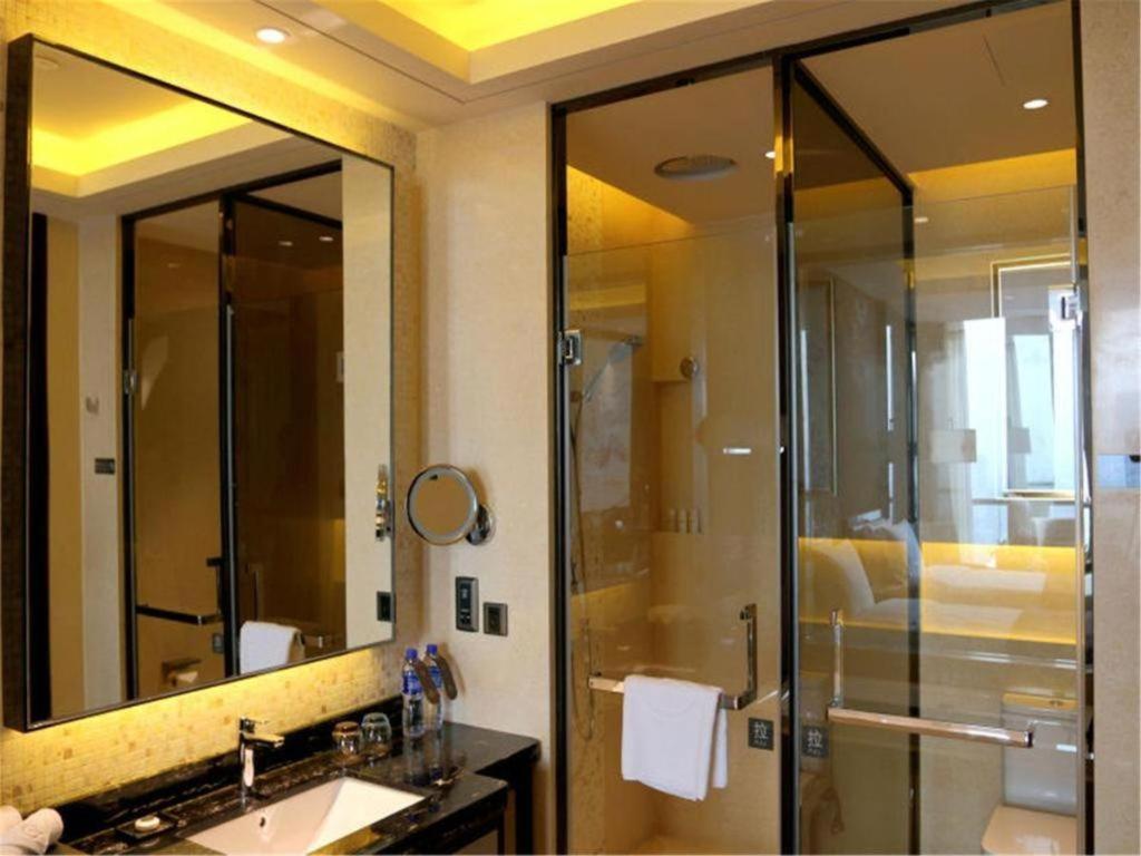 Beijing Grand Skylight International Hotel Exterior photo