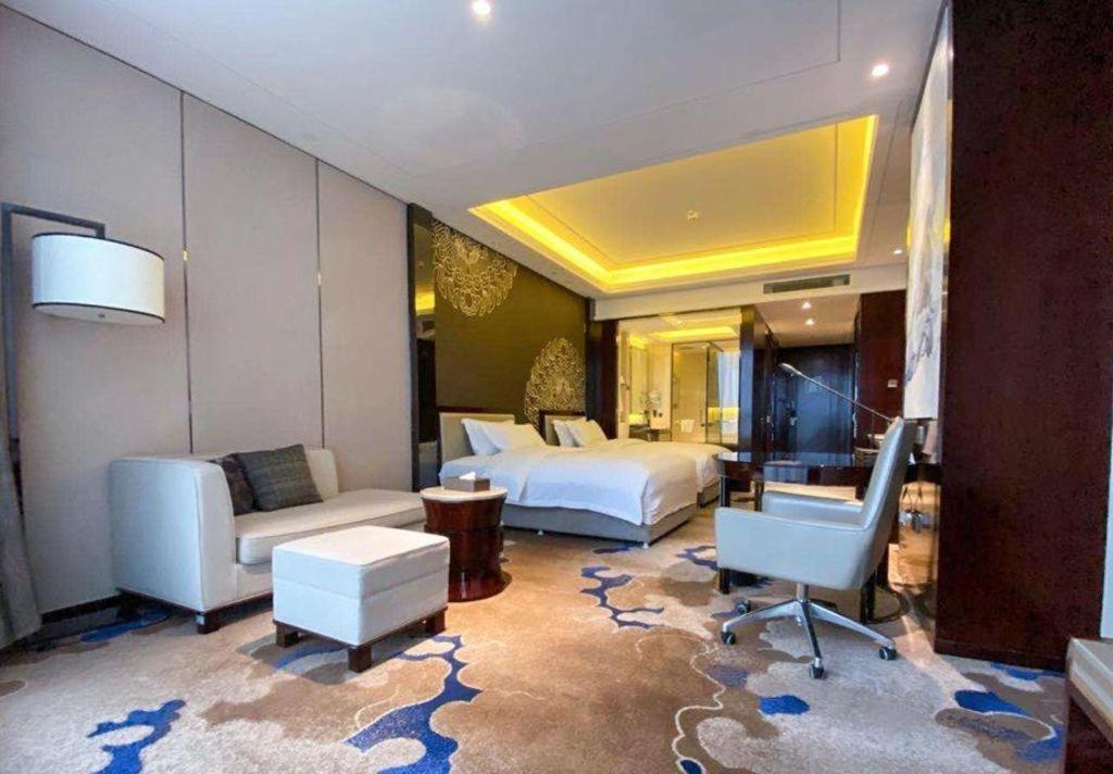 Beijing Grand Skylight International Hotel Exterior photo